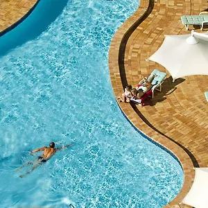 2nd-avenue-beachside-apartments.queenslandhotels.net/